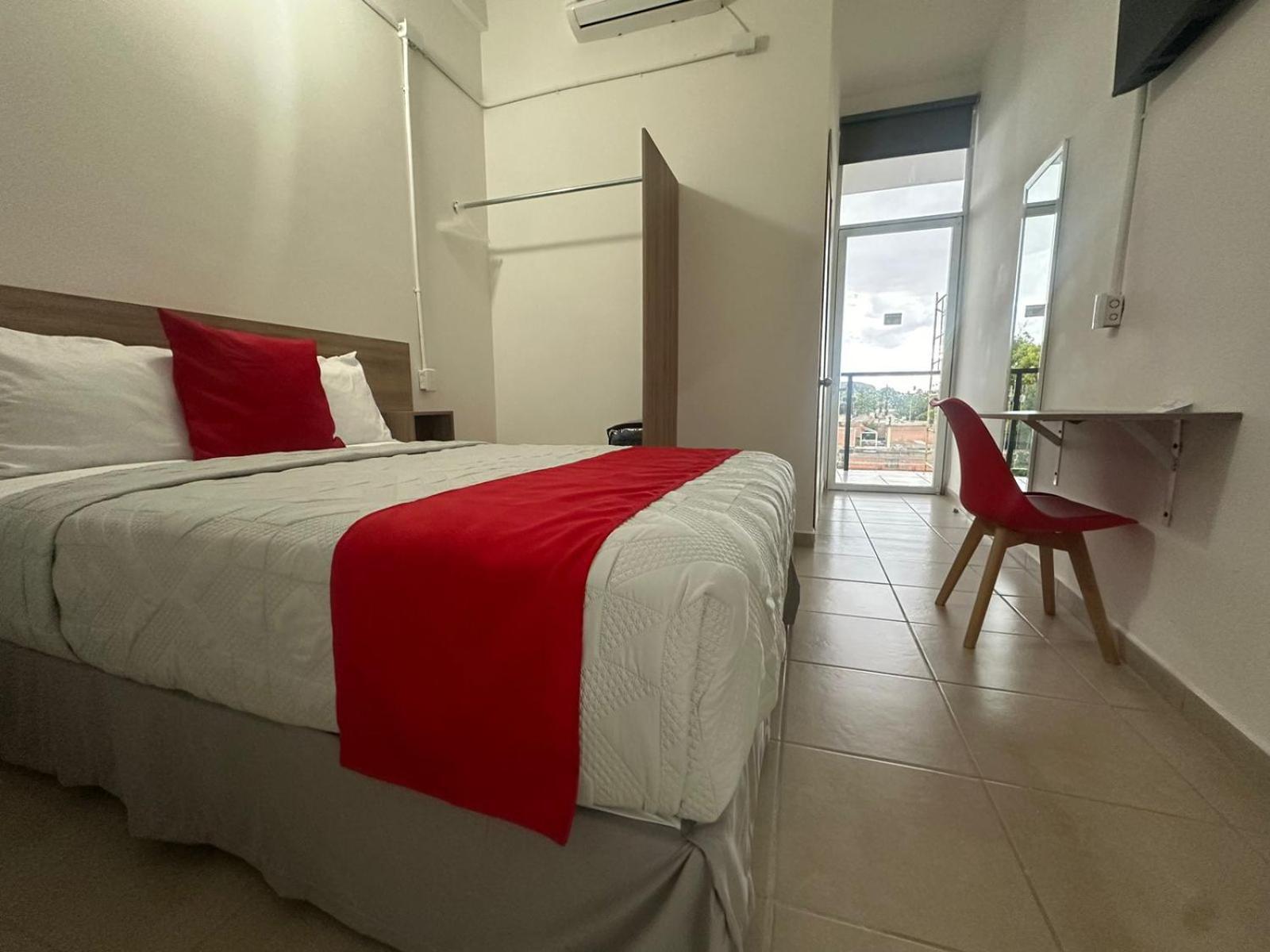 Hotel Plaza Centenario Juan Aldama Εξωτερικό φωτογραφία