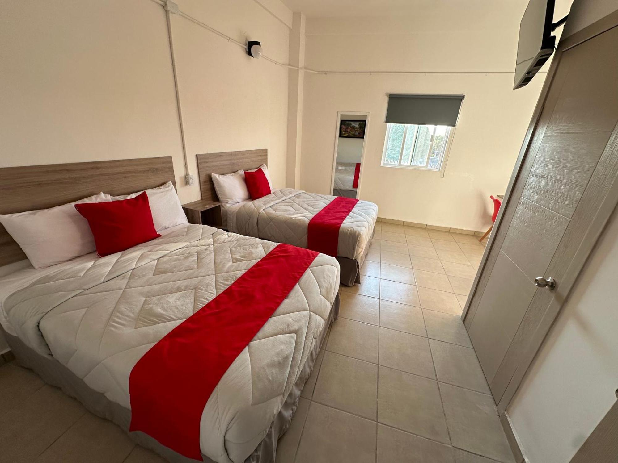 Hotel Plaza Centenario Juan Aldama Εξωτερικό φωτογραφία